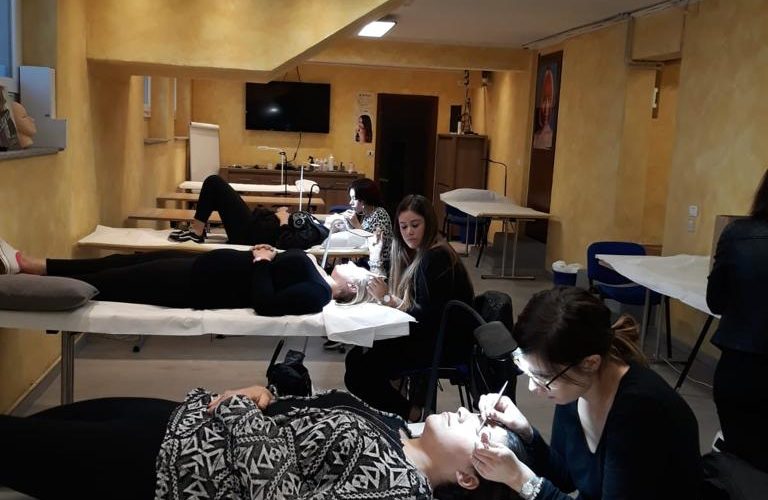 Corso Extension Ciglia Russian Volume